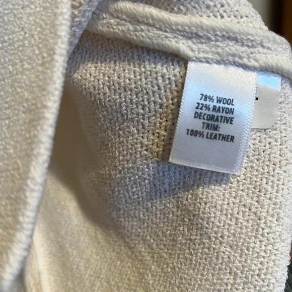 St. John two piece blazer and dress with leather detail size 4 - Picture 9 of 10